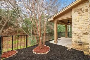 1310 W Parmer Ln, Austin, TX 78727 - Photo 31