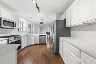 1106 Split Oak Cove, Pflugerville, TX 78660 - Photo 5