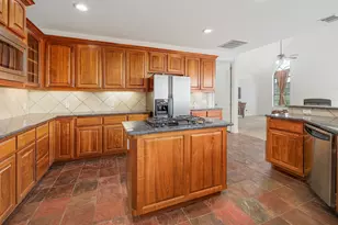 129 Sebastians Run, Lakeway, TX 78738 - Photo 9