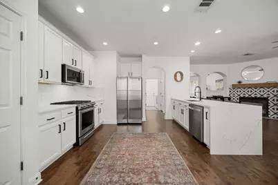 1812 Village Oak Court, Austin, TX 78704 - Photo 13