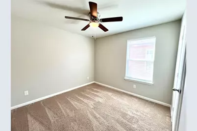 1033 Riverdale Cove, Jarrell, TX 76537 - Photo 5
