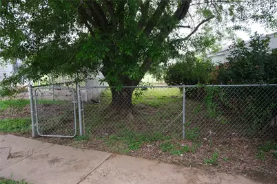 1778 Fm 1704 #C, Elgin, TX 78621 - Photo 15