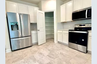 2101 Split Diamond Way #40, Round Rock, TX 78664 - Photo 5