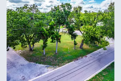 301 Railroad Street, Buda, TX 78610 - Photo 17