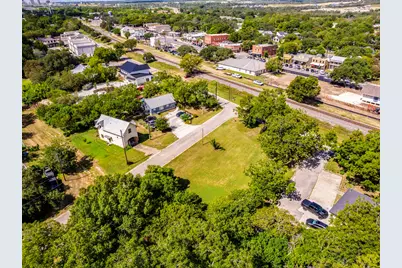 301 Railroad Street, Buda, TX 78610 - Photo 15