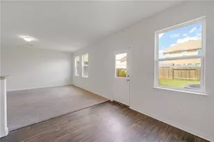 1428 Breanna Ln, Kyle, TX 78640 - Photo 9