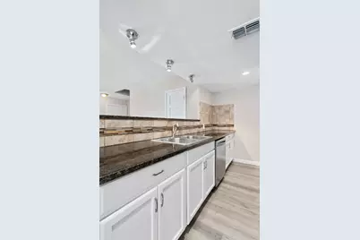 1813 Woodland Avenue #B, Austin, TX 78741 - Photo 7