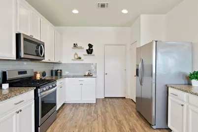 217 Boxwood Drive, Buda, TX 78610 - Photo 9