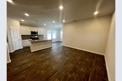 320 Belmont Place, Lockhart, TX 78644 - Photo 3