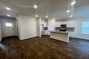 320 Belmont Pl, Lockhart, TX 78644 - Photo 5