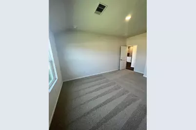 320 Belmont Place, Lockhart, TX 78644 - Photo 13