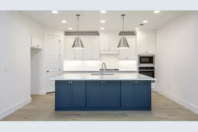 7002 Woodford Way, Austin, TX 78744 - Photo 5