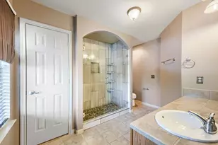 7425 Thannas Way, Austin, TX 78744 - Photo 13