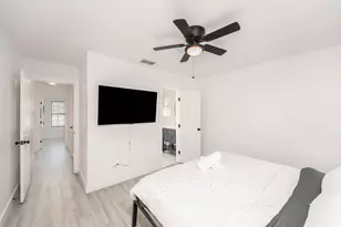 7300 Lazy Creek Dr, Austin, TX 78724 - Photo 11