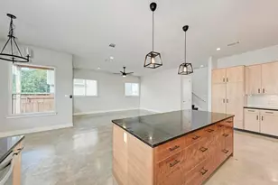 7714 Watson St, Austin, TX 78757 - Photo 5