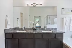 924 Centerra Hills Cir, Round Rock, TX 78665 - Photo 19