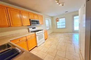 15528 Miss Adrienne's Path, Pflugerville, TX 78660 - Photo 7