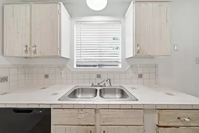 1913 Denfield Drive, Round Rock, TX 78664 - Photo 11