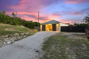 1051 Trailhead Cir, Dripping Springs, TX 78620 - Photo 31