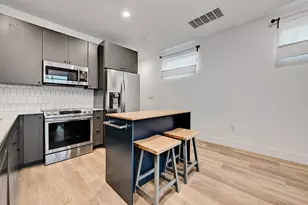 2709 E 5th St, Austin, TX 78702 - Photo 5