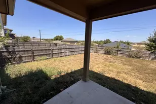 114 Leon River Loop, Hutto, TX 78634 - Photo 3