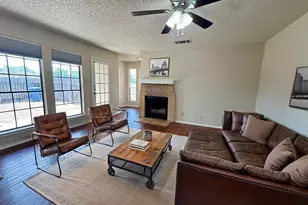 8700 Clearbrook Trail, Austin, TX 78729 - Photo 5