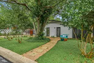 1601 E 19th St, Georgetown, TX 78626 - Photo 27