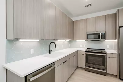 4802 S Congress Avenue #121, Austin, TX 78745 - Photo 17