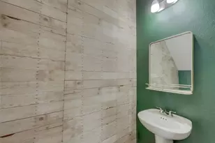 717 Twisted Oaks Ln, Buda, TX 78610 - Photo 17