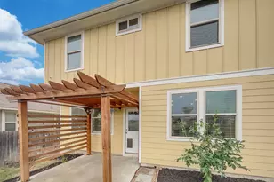 717 Twisted Oaks Ln, Buda, TX 78610 - Photo 29