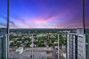 313 W 17th St, Austin, TX 78701 - Photo 13