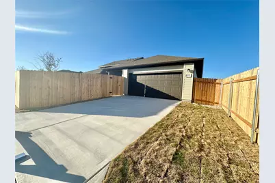 305 Porter Country Parkway, Buda, TX 78610 - Photo 19