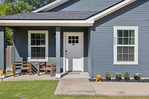 602 S Pierce St, Burnet, TX 78611 - Photo 3