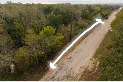 229 Milam Lane, Bastrop, TX 78602 - Photo 5
