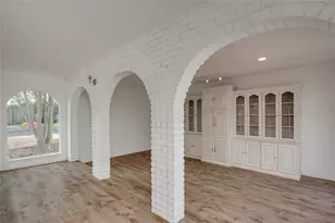 4202 N Hills Dr, Austin, TX 78731 - Photo 13