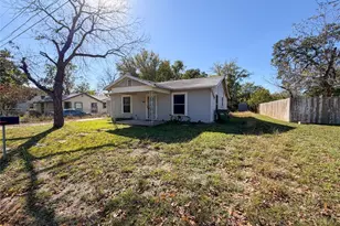 504 S Boundary St, Burnet, TX 78611 - Photo 3