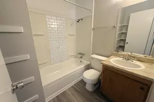 817 Lloyd Ln, Elgin, TX 78621 - Photo 13