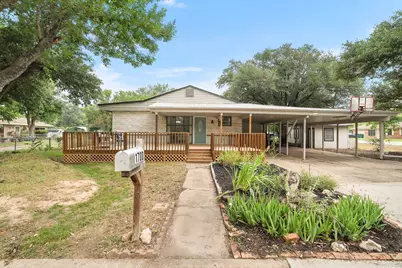 1700 W 7th Street, Taylor, TX 76574 - Photo 1