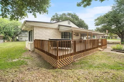 1700 W 7th Street, Taylor, TX 76574 - Photo 3