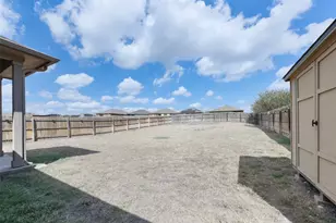 2005 Fairhaven Gtwy, Georgetown, TX 78626 - Photo 23