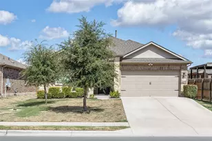 2005 Fairhaven Gtwy, Georgetown, TX 78626 - Photo 3