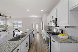 2005 Fairhaven Gtwy, Georgetown, TX 78626 - Photo 7