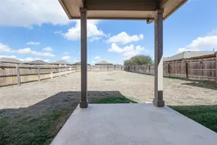 2005 Fairhaven Gtwy, Georgetown, TX 78626 - Photo 21