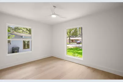 2204 Fair Oaks Drive, Austin, TX 78745 - Photo 23