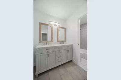 5801 Thunderbird Street #B-22, Lago Vista, TX 78645 - Photo 27