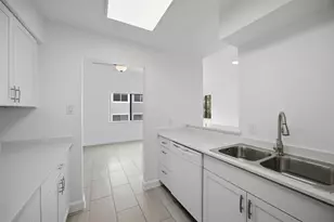 5801 Thunderbird St, Lago Vista, TX 78645 - Photo 17