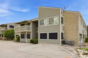 5801 Thunderbird St, Lago Vista, TX 78645 - Photo 3