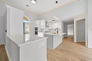 140 Barton Ranch Cir, Dripping Springs, TX 78620 - Photo 13