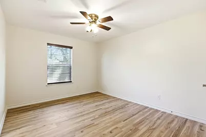 823 N Commerce Street #B, Lockhart, TX 78644 - Photo 19