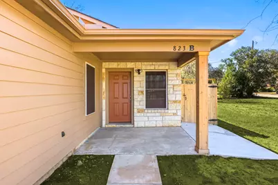 823 N Commerce Street #B, Lockhart, TX 78644 - Photo 5